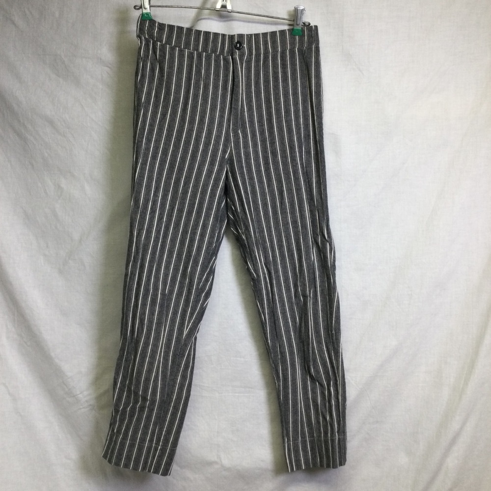 Ivy & Main Women’s Black/Cream Pinstripe  Ankle Pants Sz S